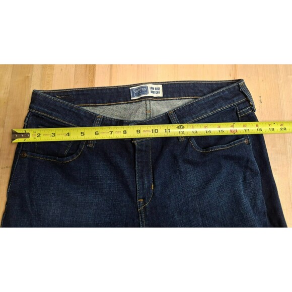 Signature by Levi Strauss Women’s Curvy Bootcut Jeans Size 12 Dark Wash Denim - Picture 4 of 9